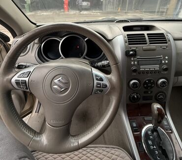 Suzuki: Suzuki Grand Vitara: 2006 г., 2.7 л, Автомат, Газ, Внедорожник — 8