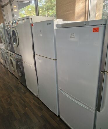 iwlenmiw xaladelnik: Б/у 2 двери Indesit Холодильник Продажа
