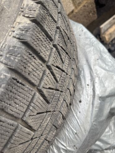 Шины: Шины 225 / 55 / R 17, Зима, Б/у, Комплект, Легковые, Япония, Bridgestone