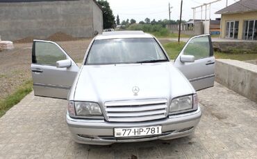 Mercedes-Benz: Mercedes-Benz C-Class: 2 l | 1997 il Sedan