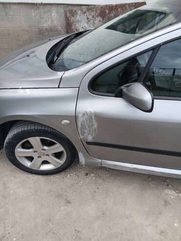 Peugeot: Peugeot 307: 2004 г., 1.5 л, Автомат, Бензин, Хэтчбэк — 4
