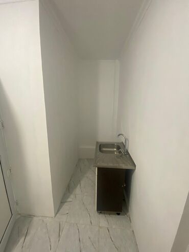 долгосрочная аренда частных домов: 25 м², 1 комната, Парковка, Подвал, погреб, Забор, огорожен