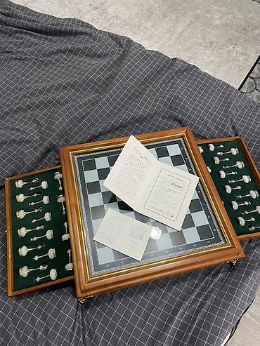 коллекционные карты: Шахматы настольные, коллекционные. Б/У - Игровое поле: стеклянная — 2