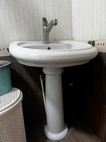 tualet ucun unitaz: Pilləli dayaqla keramik əl-üz yuma lavabosu - Material: ağ şirli — 5