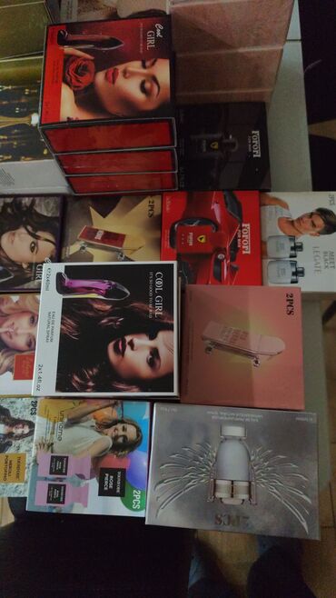 Parfemi: Setovi parfema – razne mirisne kolekcije (ženski i muški) cena za — 9