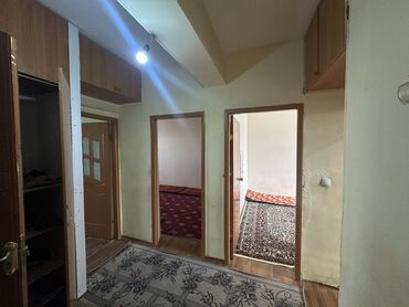 квартира на рассрочку: 3 бөлмө, 75 кв. м, Жеке план, 2 кабат, Эски ремонт
