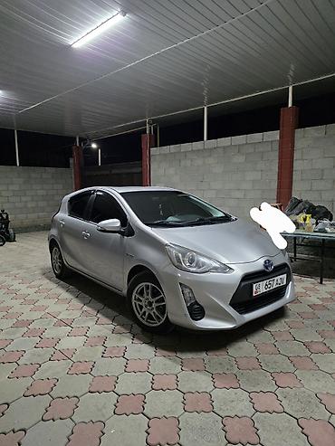 чон: Toyota Prius C: 2015 г., 1.5 л, Автомат, Гибрид, Хетчбек — 1