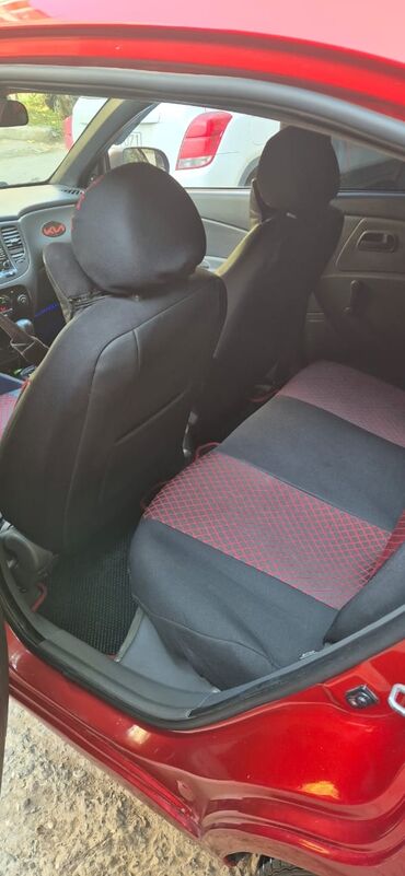 Kia: Kia Pride: 1.5 l | 2010 il Hetçbek — 8