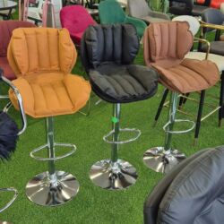 Ofis və oyun kresloları: Yeni, Təkərli, Qolları tənzimlənir, Dəri — 30