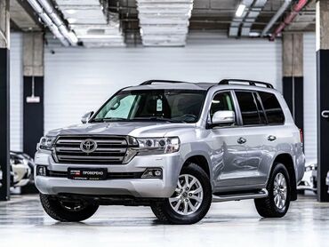 Toyota: Toyota Land Cruiser: 2021 г., 5.7 л, Автомат, Бензин, Внедорожник — 2