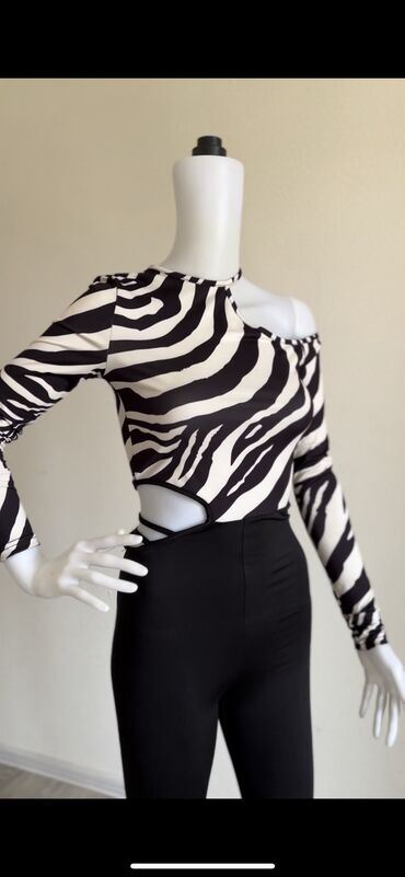 Tulumlar: Kombinezonlar. Elaqe wp -da lalafo.az — 3 Tulumlar: Kombinezonlar. Elaqe wp — 3