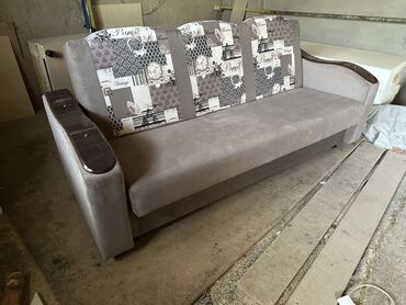 Прямые диваны: Прямой диван, Новый, Трехместный — 4