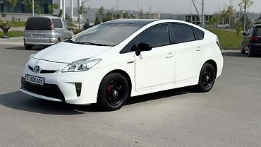 Toyota Prius: 2015 г., 1.8 л, Вариатор, Гибрид, Лифтбек — 1