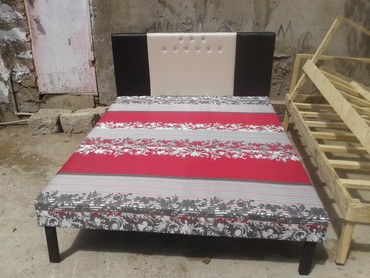 Çarpayılar: Taxt 2 neferlik teze mohkemliyine zemanet verilir 1 neferlik — 2