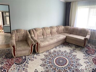 двухместный диван раскладной: Угловой диван, цвет - Бежевый, Б/у