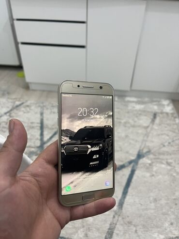 телефон а 7: Samsung Galaxy A5 2017, 32 ГБ, цвет - Золотой, 2 SIM