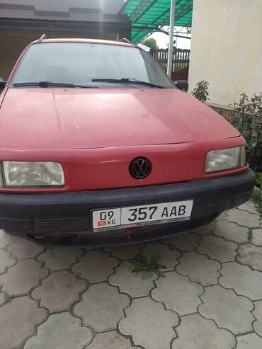 автозапчасти форд фокус: Volkswagen Passat: 1990 г., 1.8 л, Механика, Бензин, Универсал