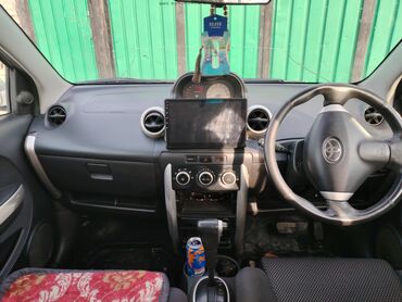 Toyota: Toyota ist: 2002 г., 1.5 л, Автомат, Бензин, Хэтчбэк — 7