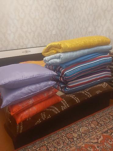 Постельное белье: 2döşək 2 yorgan 4 baliş hamsi bir yerdə — 1