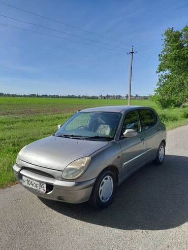 к 5 авто: Daihatsu Storia: 1998 г., 1 л, Автомат, Бензин, Хэтчбэк