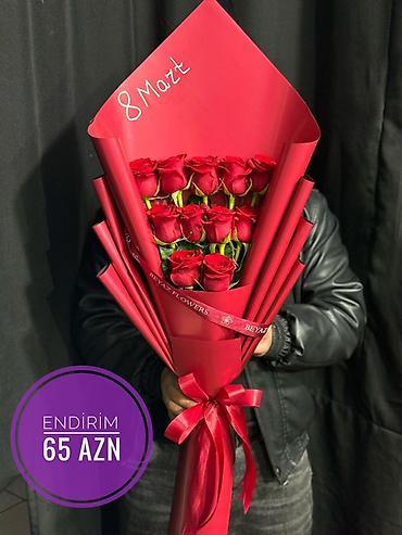 роза гул: 8 Mart üçün Qızılgül Kompozisiyaları - Klassik buket: Parlaq qırmızı — 5
