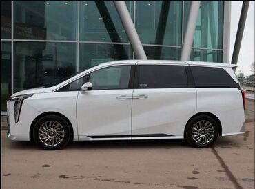 JAC: JAC : 2023 г., 1.5 л, Робот, Бензин, Минивэн — 2