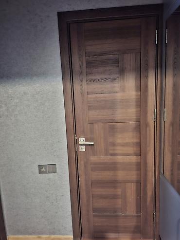 mdf material satışı: MDF interyer qapıları – tünd qəhvəyi ağac teksturası ilə - Model — 1