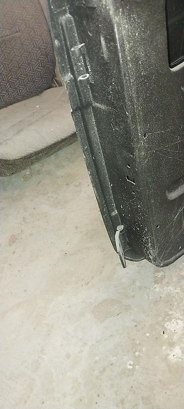 vaz qapı: Niva masin qabax sax qapisi qiymeti 250 manat — 5