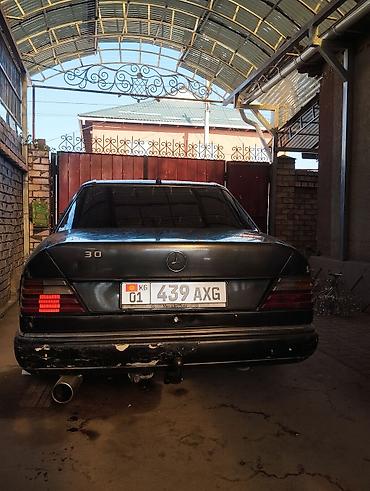 Mercedes-Benz: Mercedes-Benz 220: 1991 г., 2.3 л, Механика, Бензин, Седан — 11