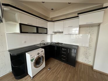 quxna mebeləri: Metbex mebeli satilir 2.3*2 Uzerinde moyka, qaz ve aspirator verilecek