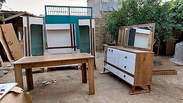 ağ masa: Yemək otağı üçün komplekt mebel dəsti - Tərkib: - 2 ədəd şüşəli — 4