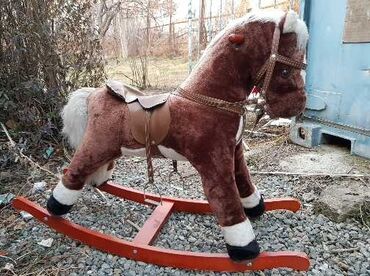 детские лошадки: Лошадка большая в идеальном состоянии . Адр г Ош