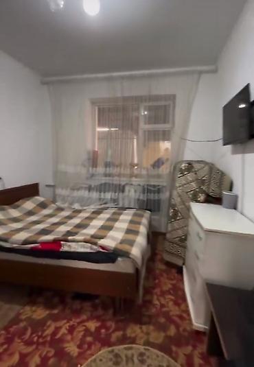 Продажа коттеджей и домов: Дом в центре. Земельный участок 4 сотки. - Кирпичный одноэтажный дом — 10