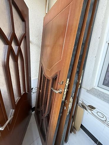 Ev və bağ: Yataq otağı üçün İşlənmiş Otaq qapısı 90x220 sm Naliçnik ilə, Ünvandan götürmə — 3