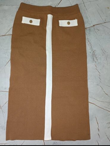 Костюмы с юбкой: Покупали 4500. Одевали всего лишь 3 раза — 19