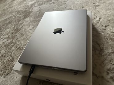 Ноутбуки: Ноутбук, Apple, 16 ГБ ОЗУ, Apple M1 Pro, 14 "