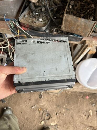 Магнитолы: Автомагнитола Sony, формат 1DIN. Основные особенности: - Поддержка — 5