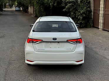 11600: Toyota Corolla: 2020 г., 1.8 л, Вариатор, Гибрид, Седан — 6