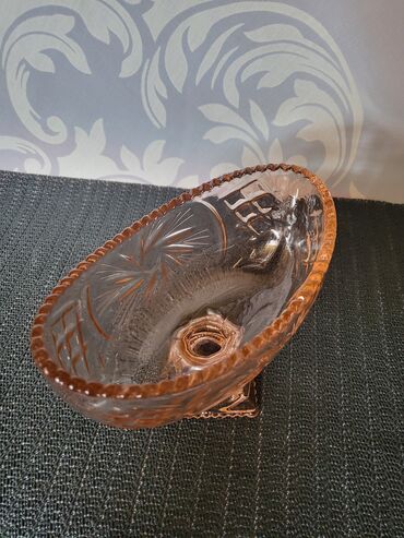 Činije: Bombonijera nova presovano staklo. Bombonijera pun rad — 5