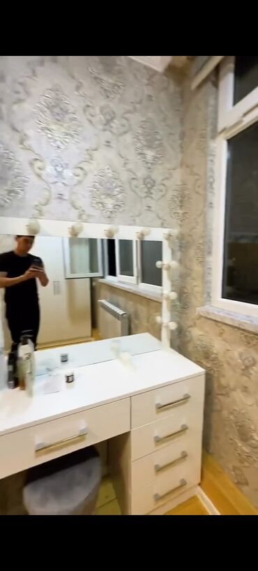 Uzunmüddətli kirayə mənzillər: Nərmanov metrosun yaxınlıqı Təbriz küçəsi 4/2 mərtəbəsi təmirli və — 8