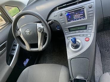 prius 2005: Toyota Prius: 2012 г., Вариатор, Гибрид, Хэтчбэк — 4