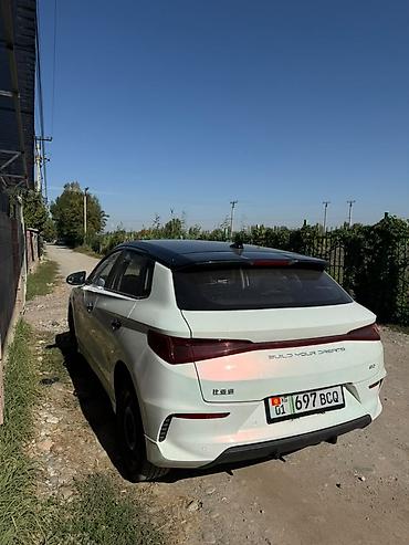 320: BYD E2: 2022 г., 7 л, Робот, Электромобиль, Хэтчбэк — 3