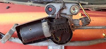 blaupunkt travelpilot e2: MOTOR BRISAČA ZA FORD KA OD 1996. DO 2006. GOD. | motor brisača cena — 1