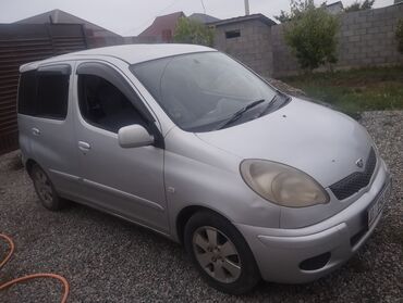 Toyota: Toyota Funcargo: 2003 г., 1.5 л, Автомат, Бензин, Хэтчбэк