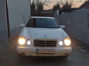 Mercedes-Benz: Mercedes-Benz E 220: 2.2 l | 1995 year Limousine