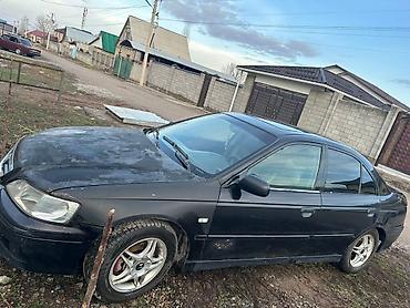 кожаная: Honda Accord: 2000 г., 2 л, Механика, Бензин, Седан — 2