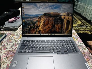 lenovo yoga slim 7 бишкек: Ноутбук, Lenovo, 16 ГБ ОЭТ, AMD Ryzen 5, 15.6 ", Жумуш, окуу үчүн, эс тутум SSD
