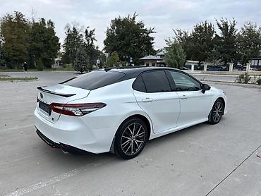 Транспорт: Toyota Camry: 2021 г., 2.5 л, Автомат, Бензин, Седан — 5