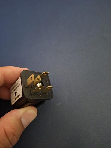 реле 30: Автомобильное реле Jideco MR5A016B2 24V (RELAY 1T) - Тип — 2