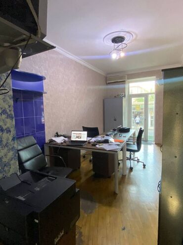 Ofislər: Obyekt İcarəyə verilir. Ofis, diş klinikası, gözəllik salonu ucun — 8